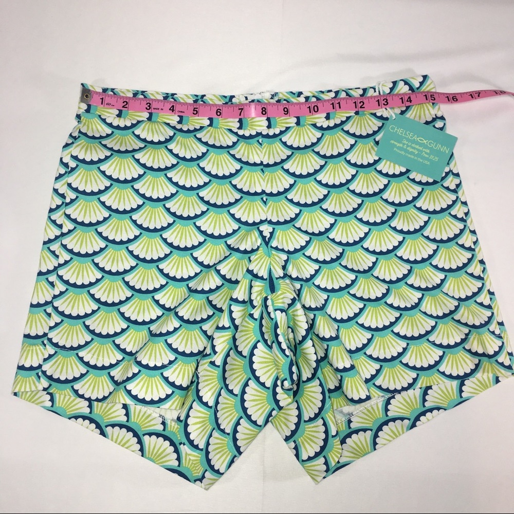 NWT Chelsea Gunn shorts. Cute pattern for summer